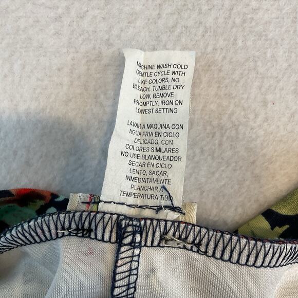 Lily White Skirt Womens Medium Blue Red Floral Knit A-Line Pull On Mini - Picture 10 of 10